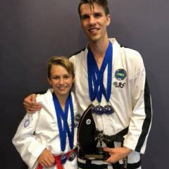 40161560_542713662808955_4806658498370732032_n