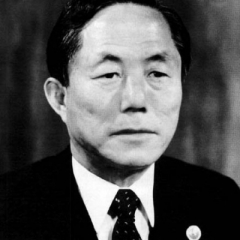 General Choi Hong Hi 25